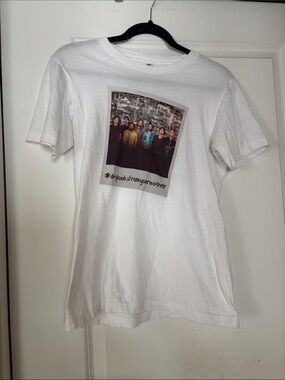 White Maroon 5 2018 Graphic Crewneck Tour T-Shirt